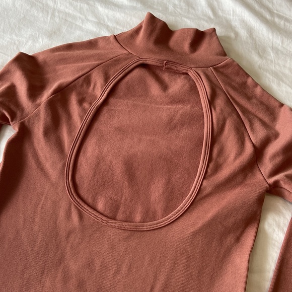 Free People • Intimately • Clean Lines Long Sleeve Crop - Picture 5 of 6